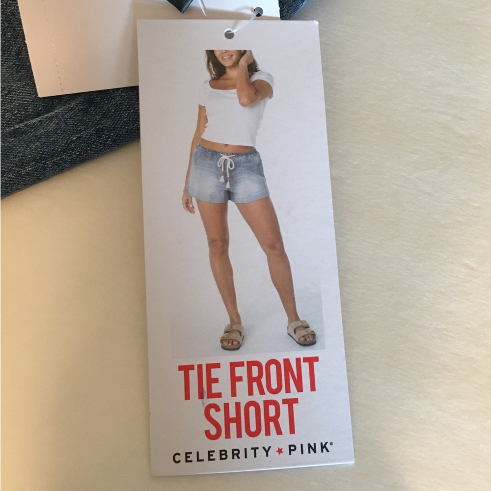 Celebrity Pink Tie Waist Soft Denim Pull On Shorts, Women's XXL, NWT - Picture 3 of 10